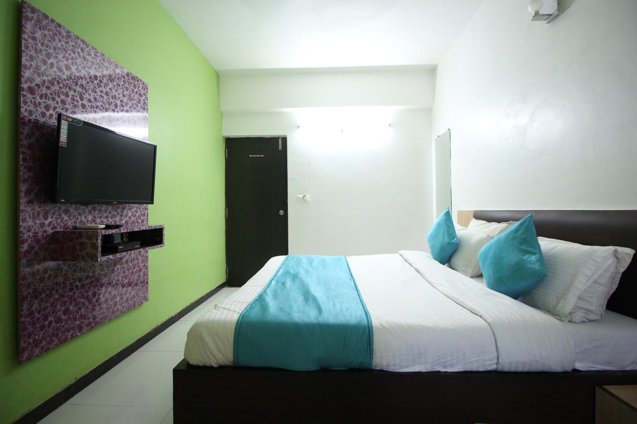 Hotel Hillton Inn Gandhinagar Exterior foto