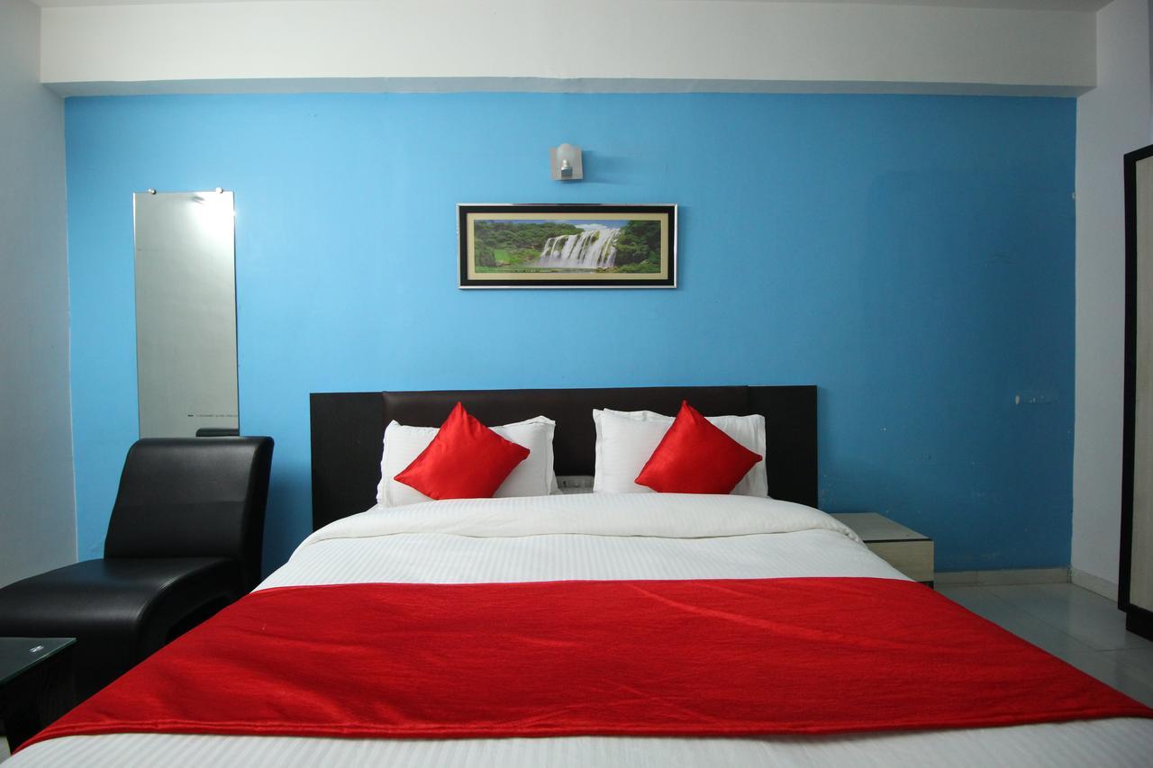 Hotel Hillton Inn Gandhinagar Exterior foto