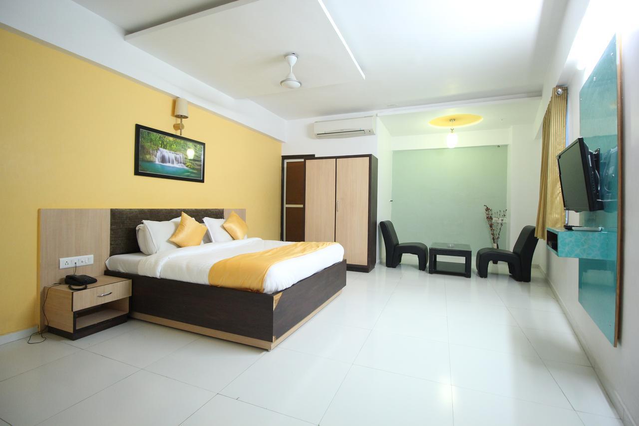 Hotel Hillton Inn Gandhinagar Exterior foto
