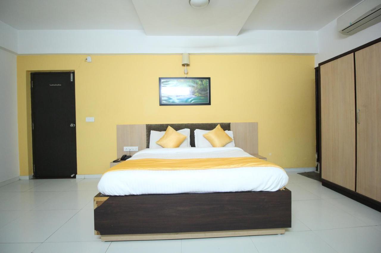 Hotel Hillton Inn Gandhinagar Exterior foto