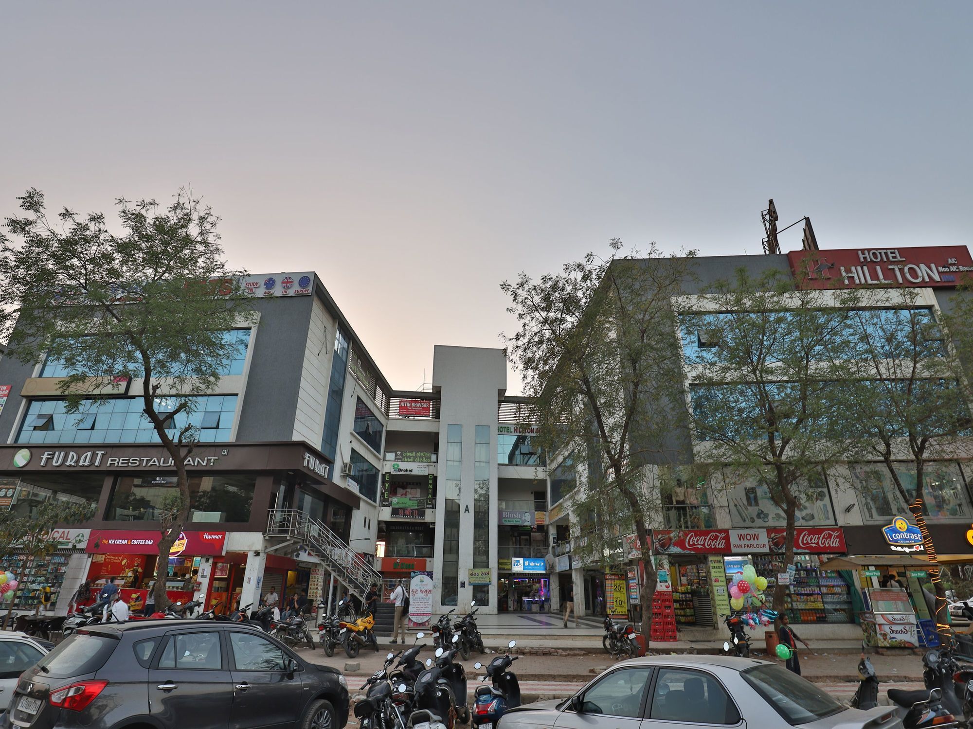 Hotel Hillton Inn Gandhinagar Exterior foto